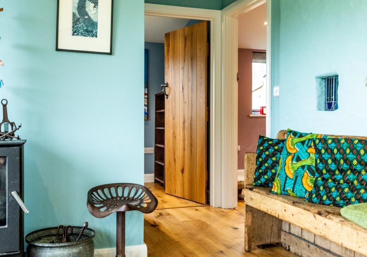 Penrhiw - A Country Cottage With Mountain Views ニューポート エクステリア 写真