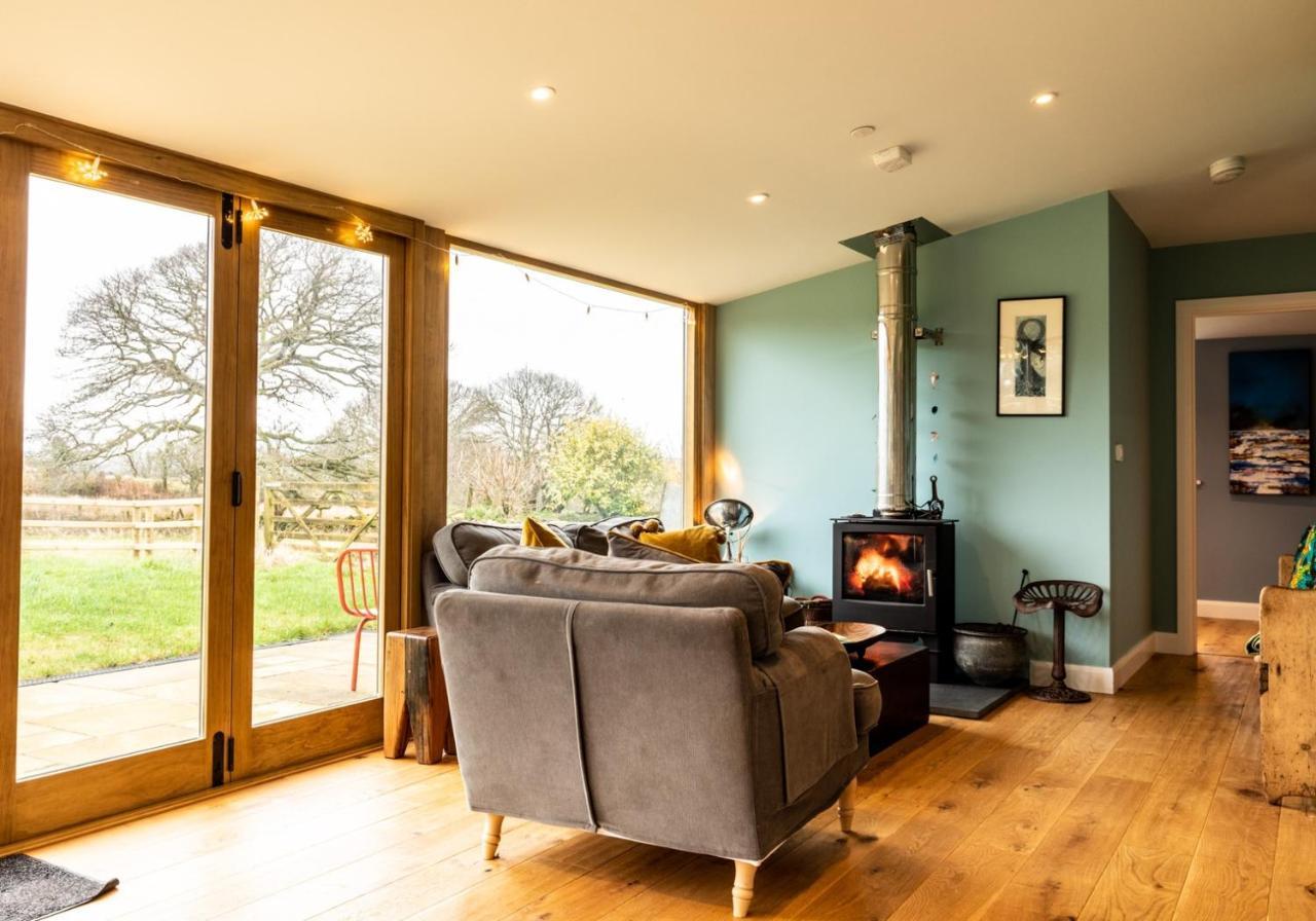 Penrhiw - A Country Cottage With Mountain Views ニューポート エクステリア 写真